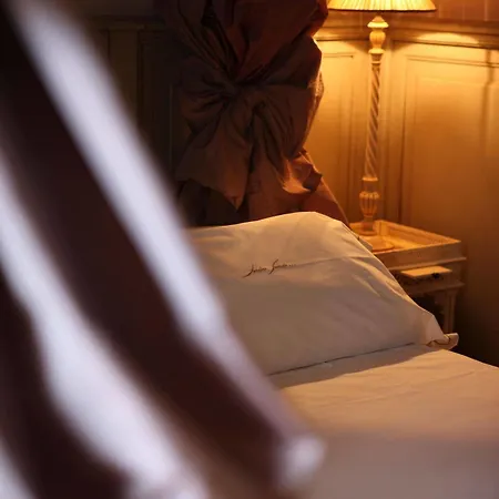 Hotel Jardins Secrets Nimes
