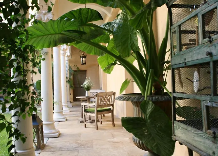 ホテル ジャルダン スクレット