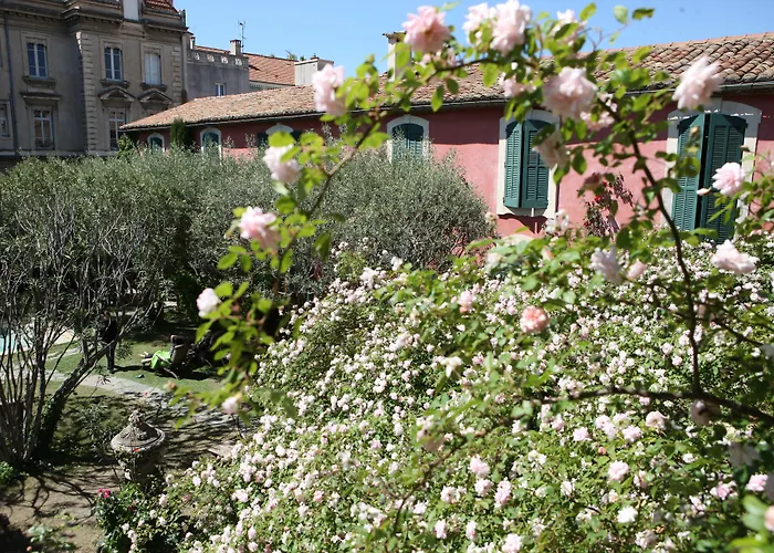 ジャルダン スクレット ニーム