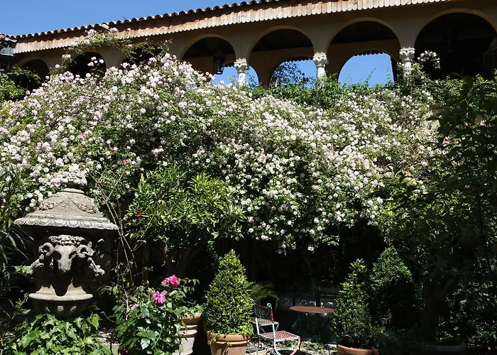 ジャルダン スクレット ニーム